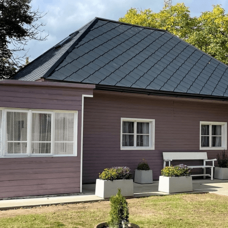 České chaty snov: Premena chaty v Mokrovratoch