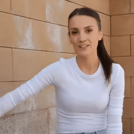 Vápenné výkvety na betóne: Prečo vznikajú a čo s nimi